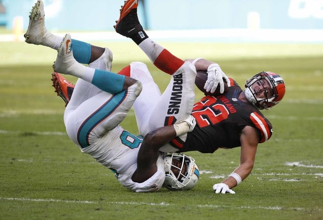 Browns beaten up by injuries, then beaten by Dolphins in OT