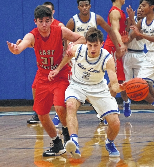 Blue Lions hold off hard-charging Astros 51-42